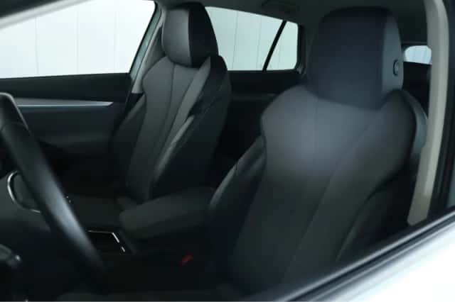 Škoda Enyaq (2022) thumbnail 3