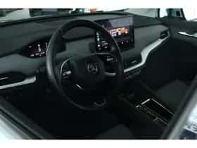 Škoda Enyaq (2022) thumbnail 4