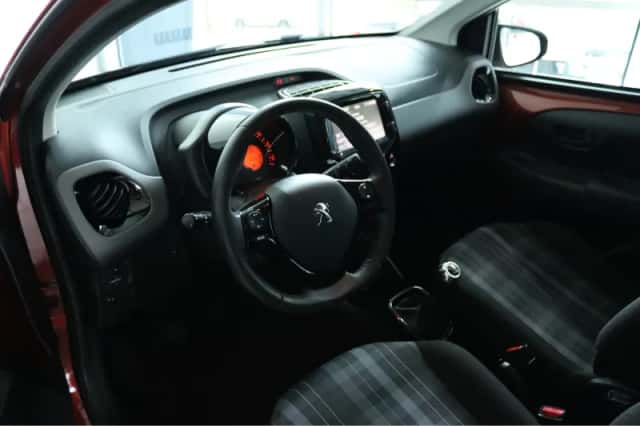 Peugeot 108 (2020) thumbnail 13