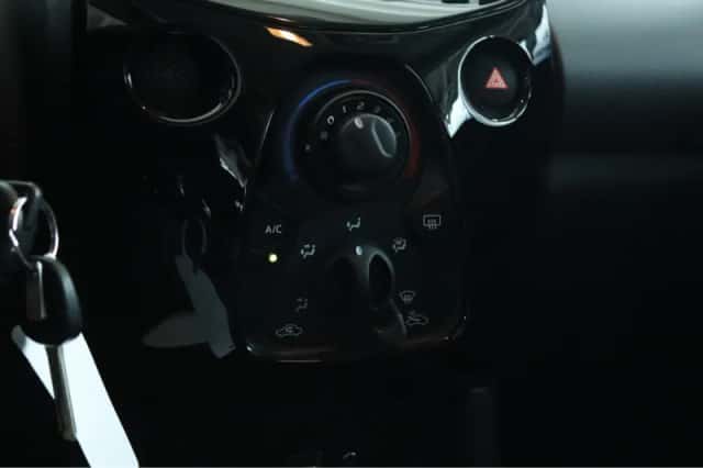 Peugeot 108 (2020) thumbnail 16