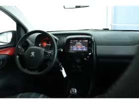 Peugeot 108 (2020) thumbnail 3