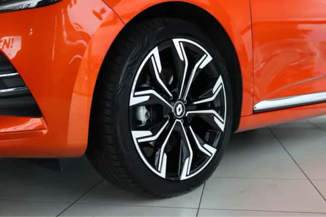Renault Clio (2022) thumbnail 8