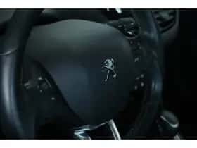 Peugeot 208 (2019) thumbnail 18