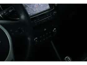 Kia Venga (2015) thumbnail 10