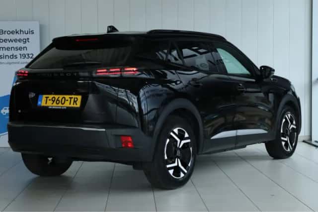 Peugeot e-2008 (2023) thumbnail 2