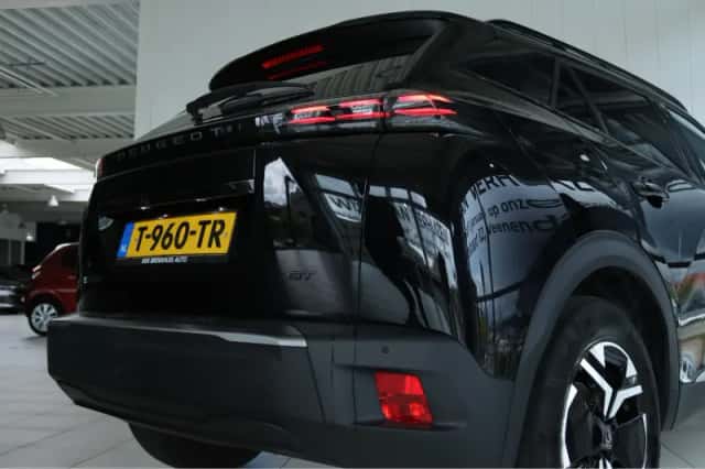 Peugeot e-2008 (2023) thumbnail 14