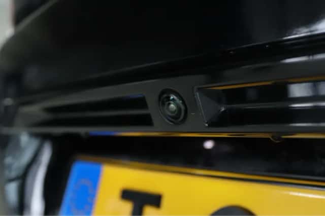 Peugeot e-2008 (2023) thumbnail 16