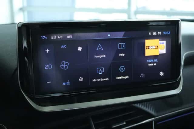 Peugeot e-2008 (2023) thumbnail 24