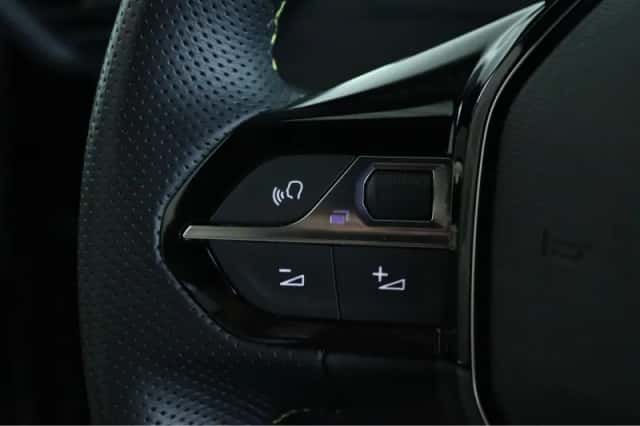 Peugeot e-2008 (2023) thumbnail 33