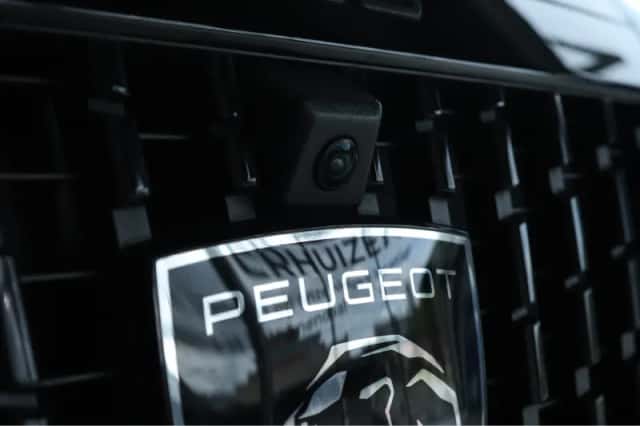 Peugeot e-2008 (2023) thumbnail 7