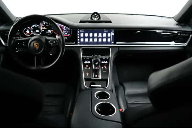 Porsche Panamera (2022) thumbnail 11