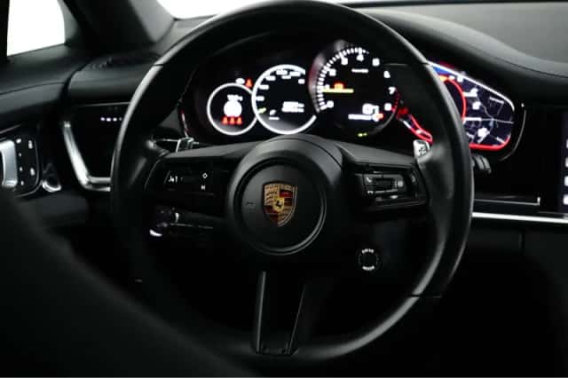 Porsche Panamera (2022) thumbnail 12