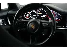 Porsche Panamera (2022) thumbnail 12