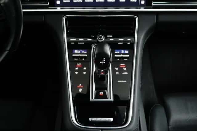 Porsche Panamera (2022) thumbnail 16