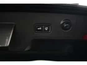 Porsche Panamera (2022) thumbnail 18