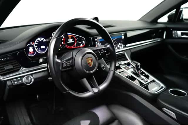 Porsche Panamera (2022) thumbnail 21