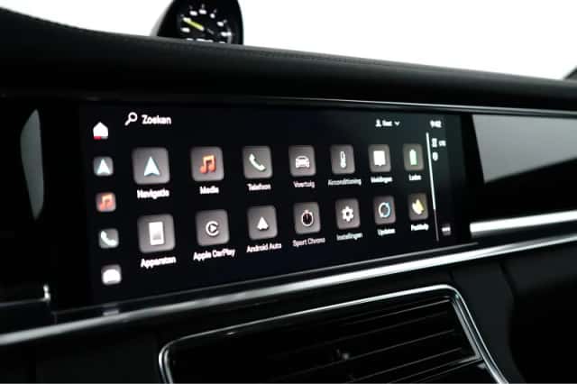 Porsche Panamera (2022) thumbnail 32