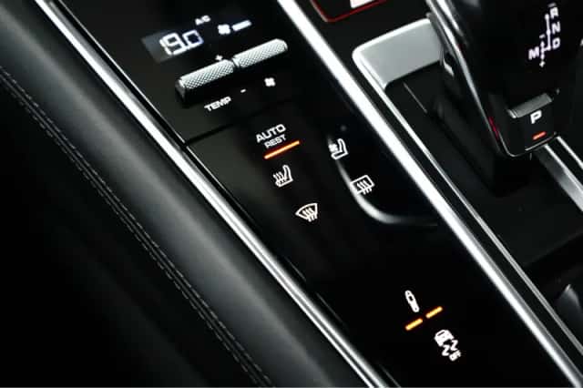 Porsche Panamera (2022) thumbnail 34