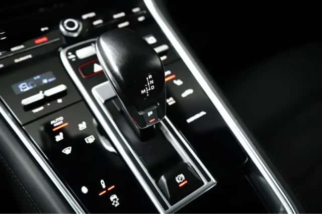 Porsche Panamera (2022) thumbnail 35