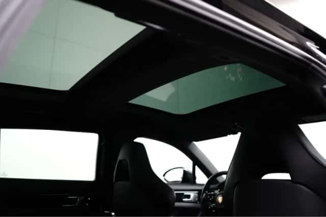 Porsche Panamera (2022) thumbnail 9