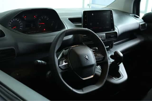 Peugeot Partner (2019) thumbnail 2