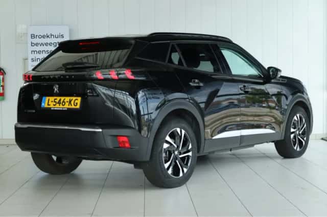 Peugeot e-2008 (2021) thumbnail 2
