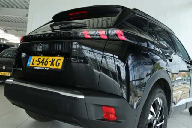 Peugeot e-2008 (2021) thumbnail 14