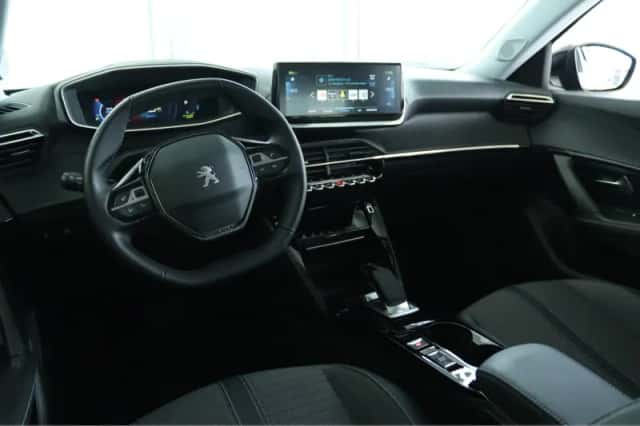 Peugeot e-2008 (2021) thumbnail 20