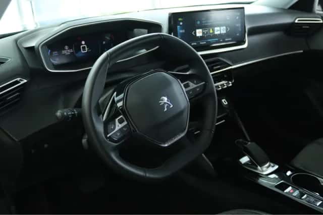 Peugeot e-2008 (2021) thumbnail 32