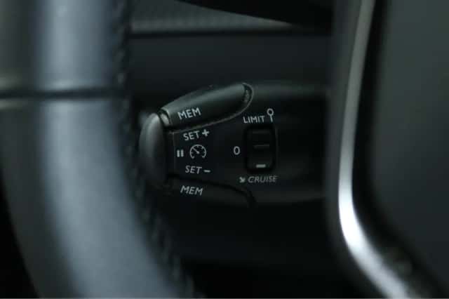 Peugeot e-2008 (2021) thumbnail 35