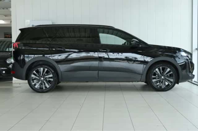 Peugeot 5008 (2023) thumbnail 14