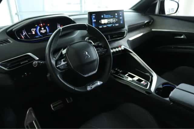 Peugeot 5008 (2023) thumbnail 27