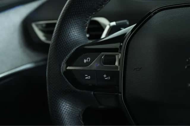 Peugeot 5008 (2023) thumbnail 42