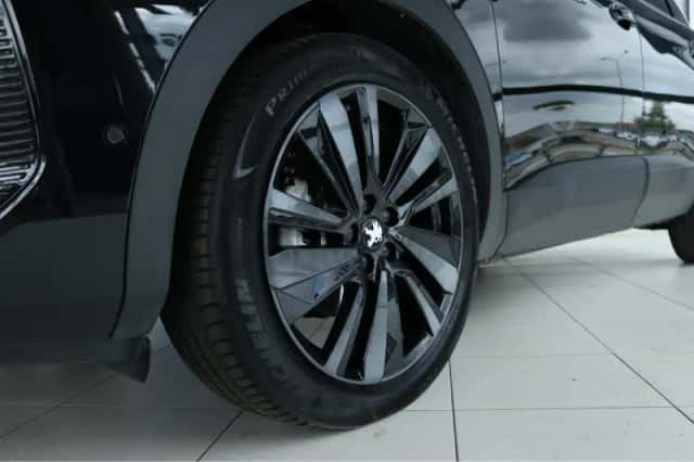 Peugeot 5008 (2023) thumbnail 9