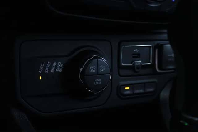 Jeep Renegade (2022) thumbnail 18