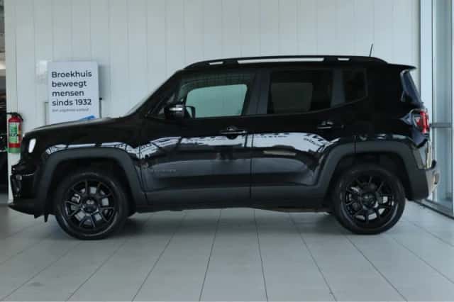 Jeep Renegade (2022) thumbnail 5