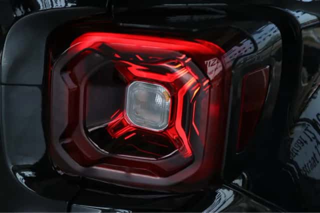 Jeep Renegade (2022) thumbnail 7