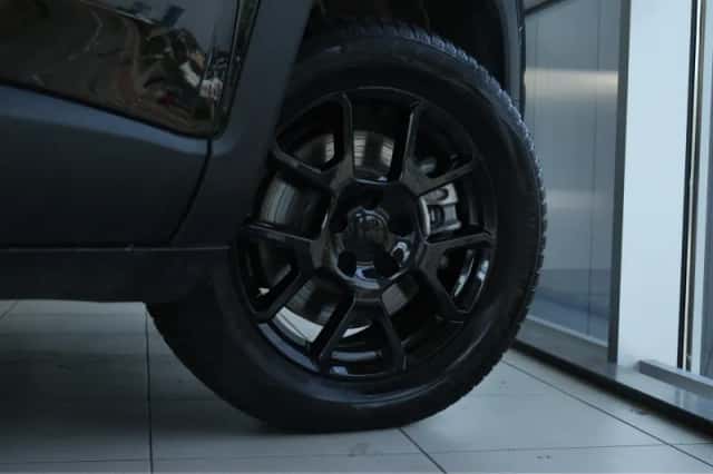 Jeep Renegade (2022) thumbnail 8