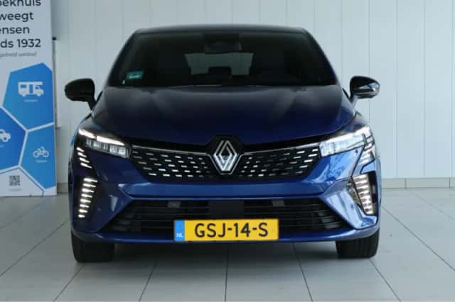 Renault Clio (2024) thumbnail 3