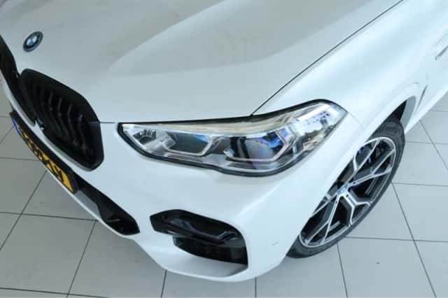 BMW X5 (2023) thumbnail 6