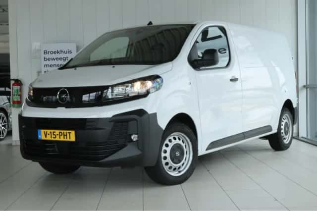 Opel Vivaro (2024) thumbnail 1