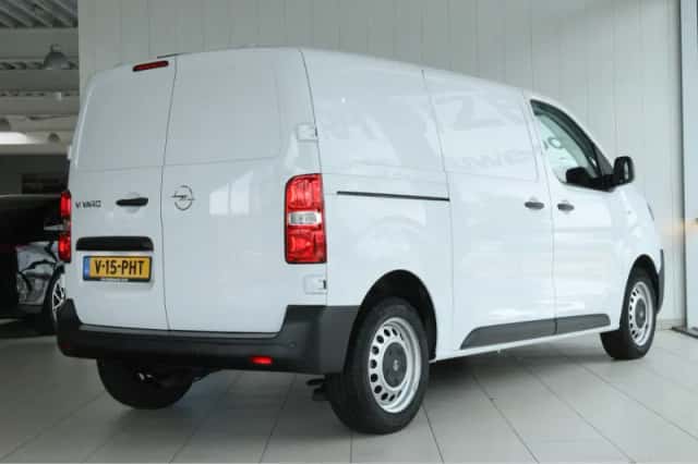 Opel Vivaro (2024) thumbnail 2