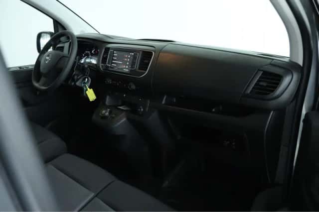 Opel Vivaro (2024) thumbnail 4
