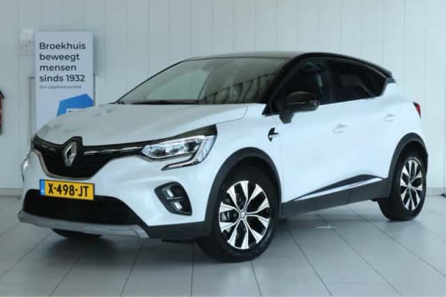Renault Captur (2023) thumbnail 1