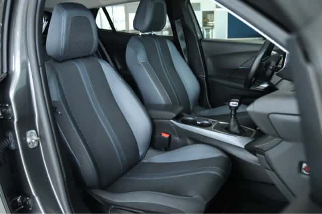 Peugeot 2008 (2020) thumbnail 3