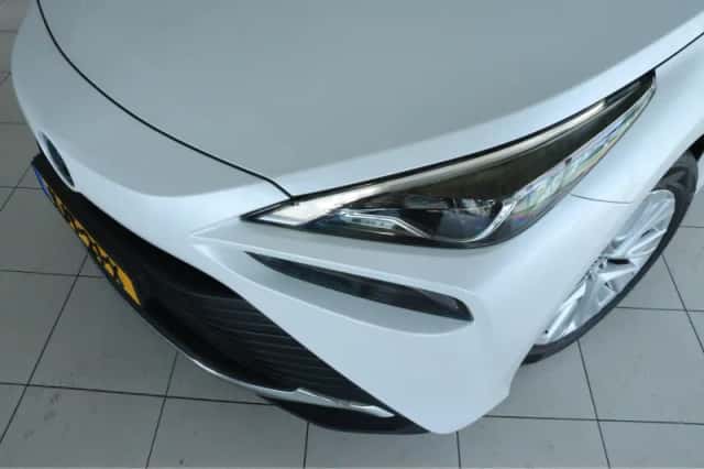 Toyota Mirai (2021) thumbnail 6