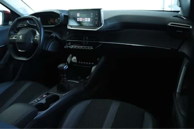 Peugeot 2008 (2020) thumbnail 4