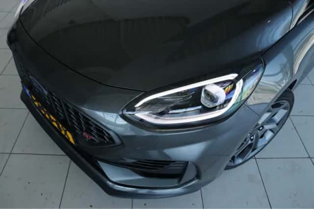 Ford Fiesta (2023) thumbnail 6