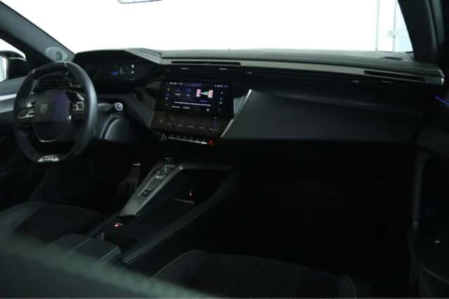 Peugeot e-308 (2024) thumbnail 4