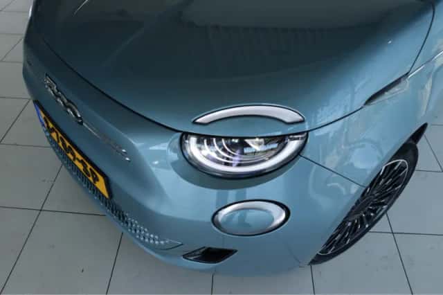 Fiat 500C (2021) thumbnail 6